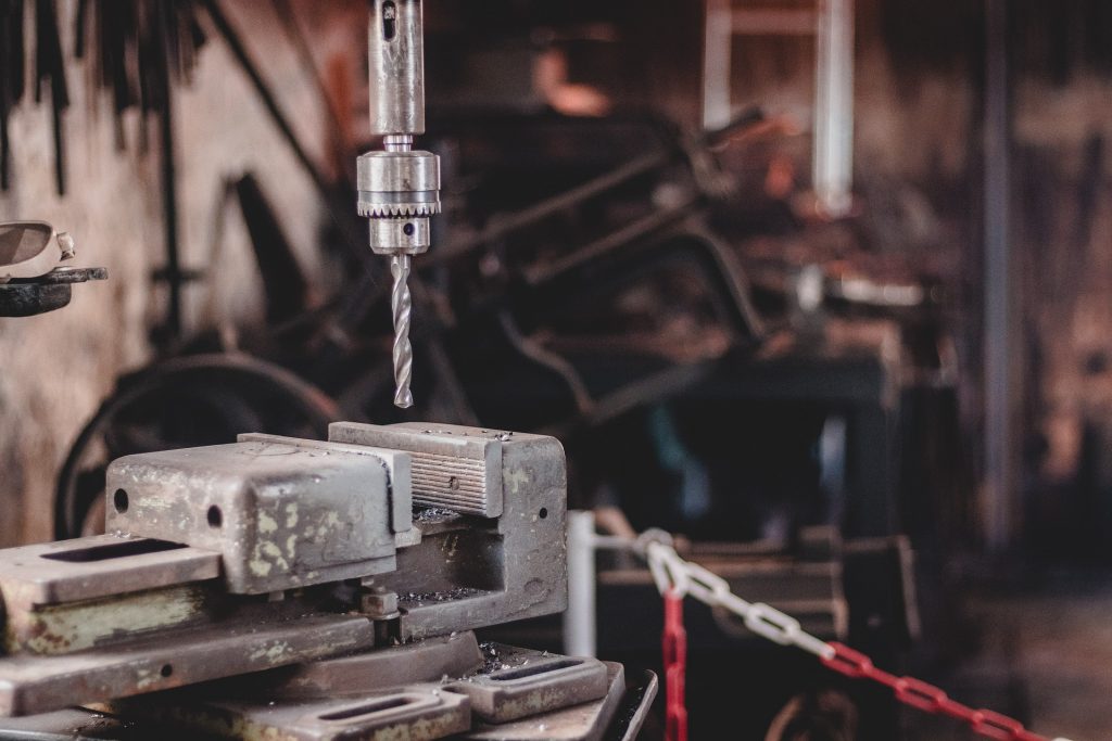 Pillar Drill Machine With Chuck Mounted